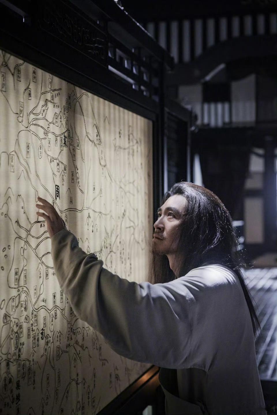 说实话，以王晓晨的咖位和年龄，找到俞灏明做老公，已经是很不错的选择了。跟她同