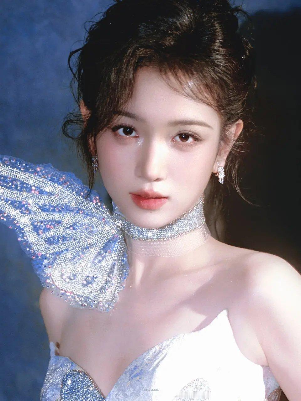 代露娃的美貌是不是被低估了​​​