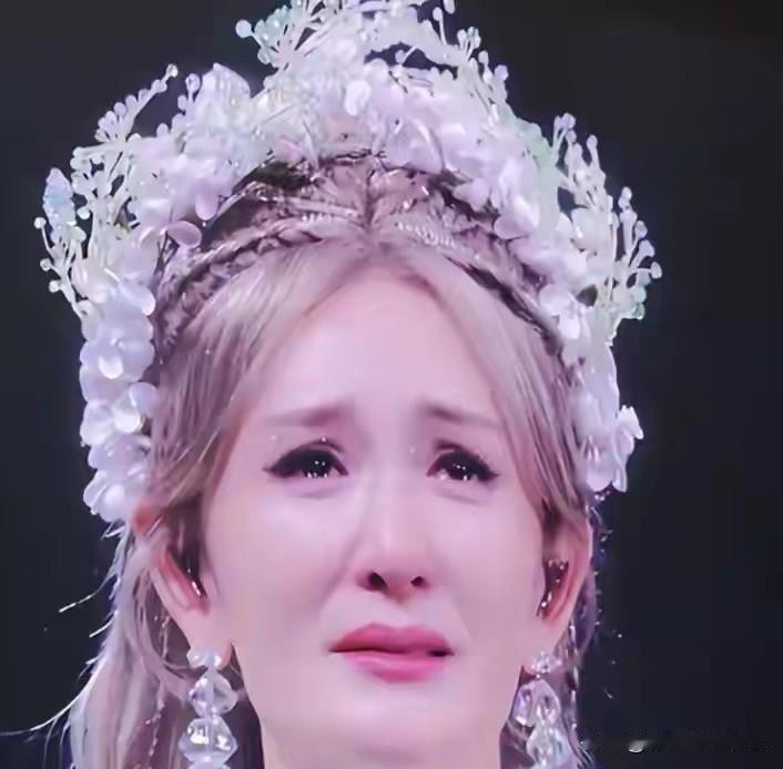 谢娜北京演唱会仅3万人想看，之前成都演唱会有23.4万人想看，不是观众审美疲劳，