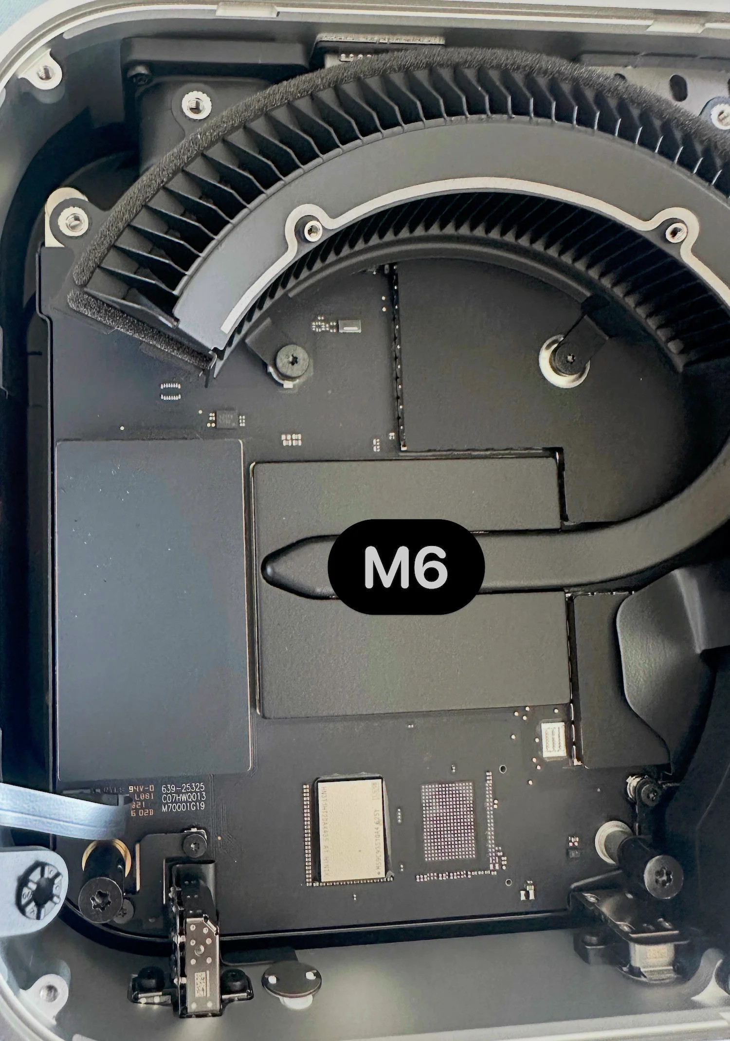 MacMiniM6扩容1T-2T需要补件默认为单256G硬盘，需要更改为双512G硬盘=1T，双1T