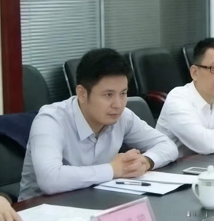 人生就像一场奇妙的旅程！湖南官场“七公子”之一涟源易公子！10年前在湖南财富