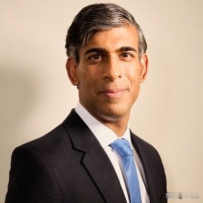 英国前首相苏纳克今天写道：“上周，泽连斯基总统在他的iPad上，向我展示了战场的