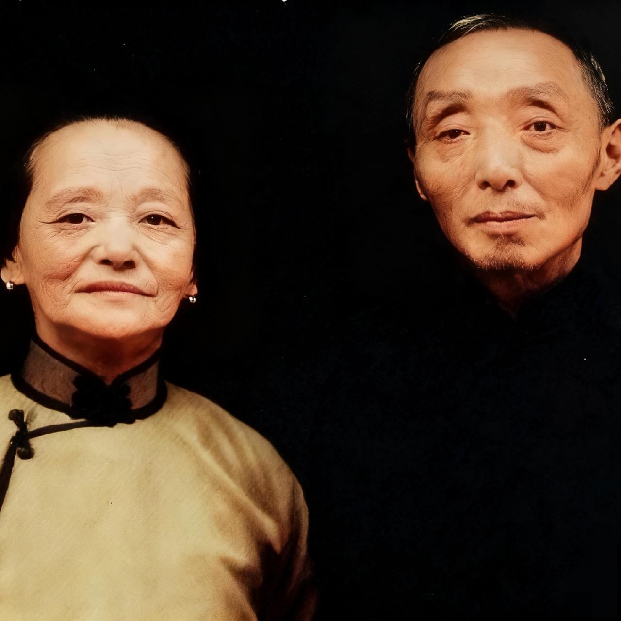 这是李政道的爷爷李应积、奶奶蒋氏，一张罕见的合影，他们的名字虽然很少有人知道，但