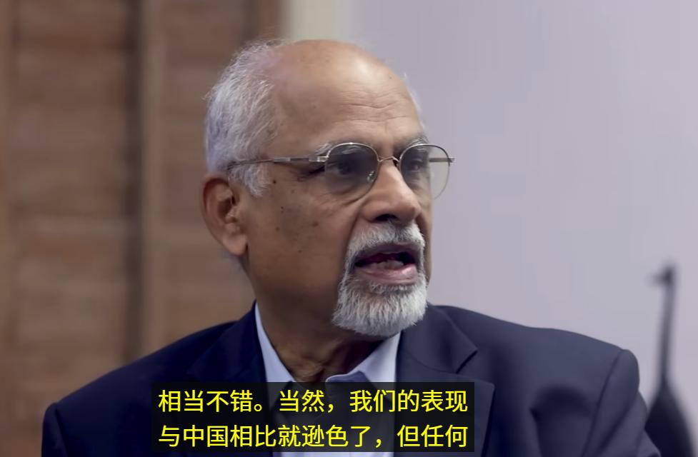 “如果可以选择，你会愿意出生在中国吗？”印度记者南尼回答：“当然不愿意”。没想