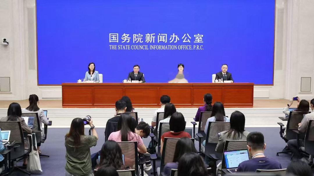 比亚迪汽车【比亚迪第二代刀片电池及闪充技术重大创新成果，获工信部点赞】全温域快充