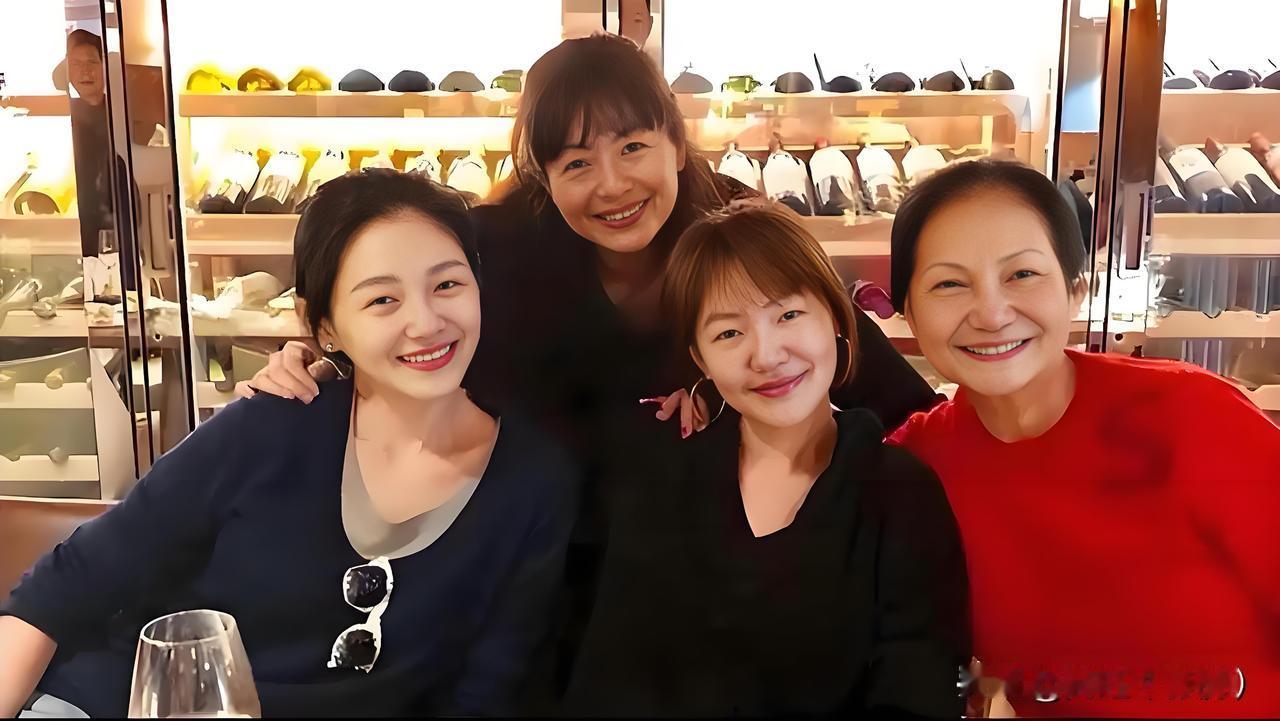 娱乐圈的豪门恩怨向来热闹，汪家与徐家的过往纠葛，更是常年占据热搜话题，可徐家全员