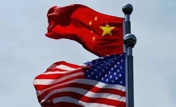 美国一些反华人士认为，如今的中国和清政府没什么两样，既专制又腐败，所谓的辉煌都是