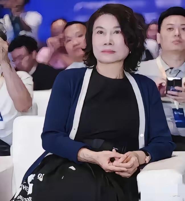 脸都不要了！现在去北京、上海的家电仓库看一眼，格力的新空调箱子上直接印着“全铜管