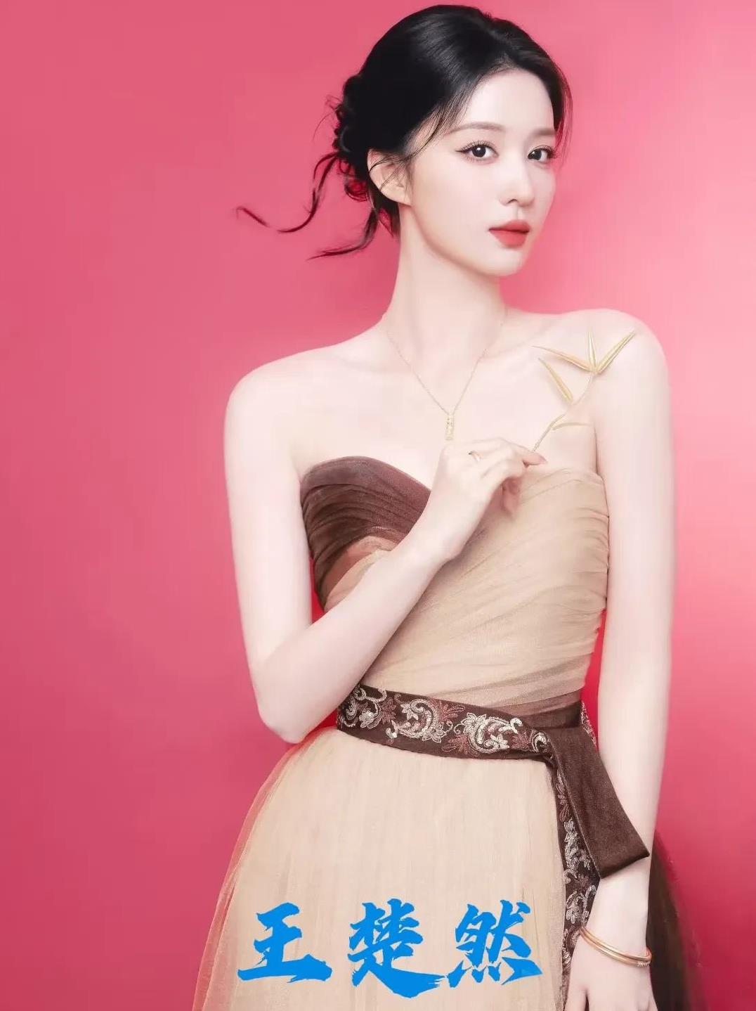 宋祖儿回宫，95花四美变六美，你更喜欢谁呢？1、王楚然2、孟子义3、周也
