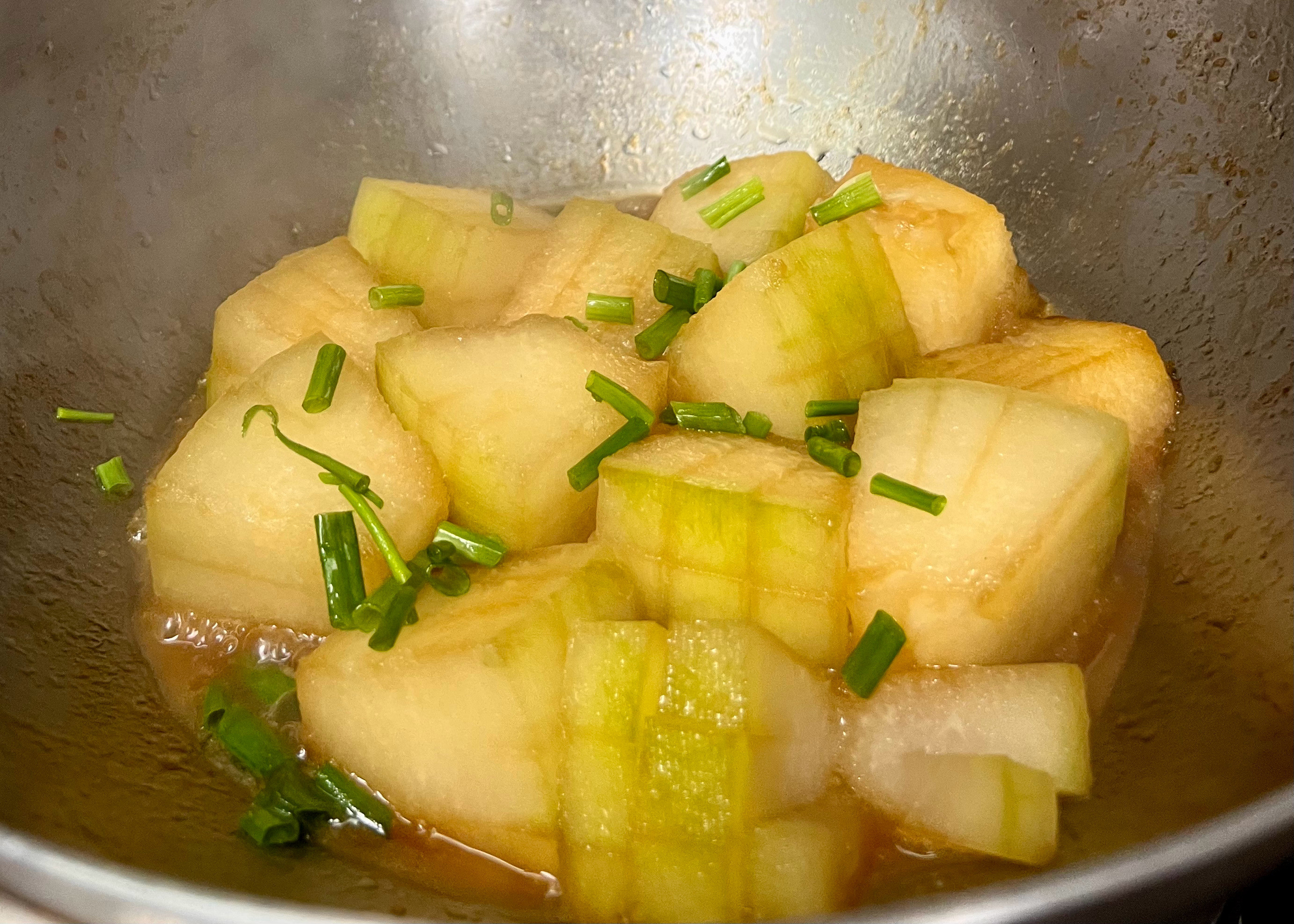 剁椒豆豉蒸猪肚红烧冬瓜蒜蓉苦瓜