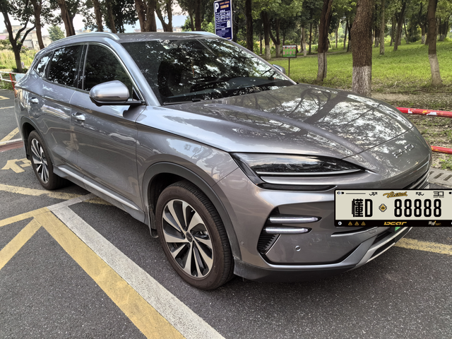 比亚迪宋plusdmi车漆返锈车辆购置两年，第一年出现高速失速，原因未知。4儿