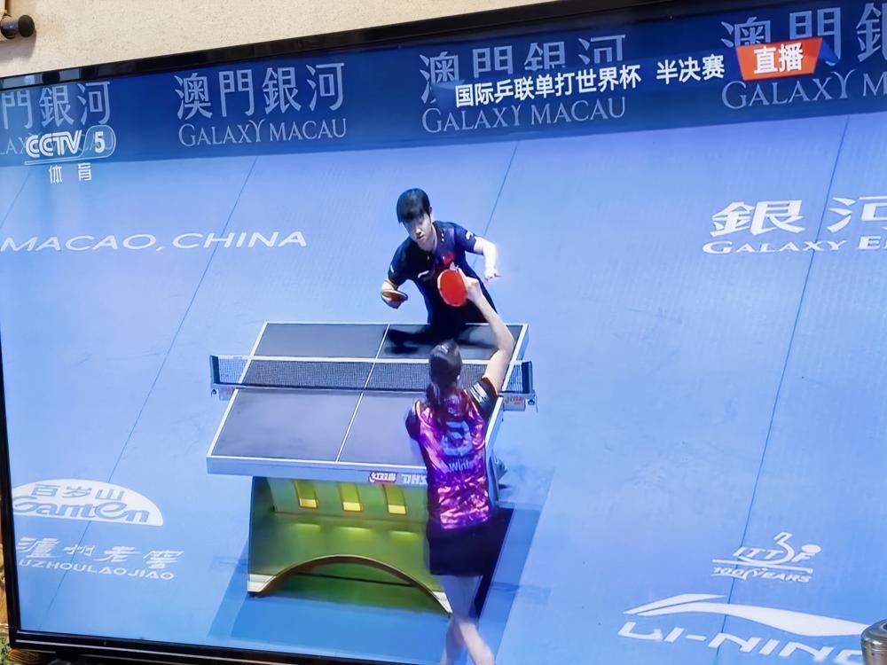 德国选手温特被打笑了。我告诉你，这比4-0的比分，恐怖一百倍。她刚刚连干国乒