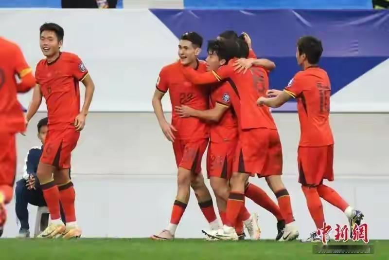 中国足球排名第93位背后真相曝光！14亿人揪心追问：我们的绿茵梦何时才能照进现实