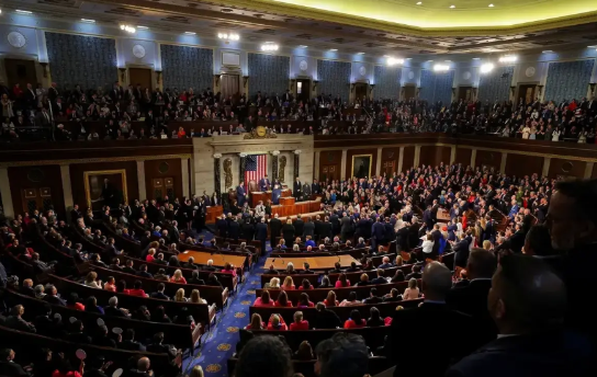 乌克兰醒了，可国家已经烂了!乌最高拉达（议会）议员马克西姆·布赞斯基在3月4日