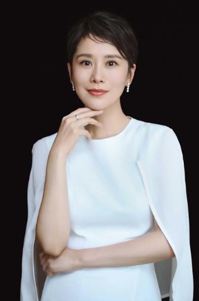 演员海清说：“当年，我以第一名的成绩考入北电，可看到班主任时，我却对他产生了很大