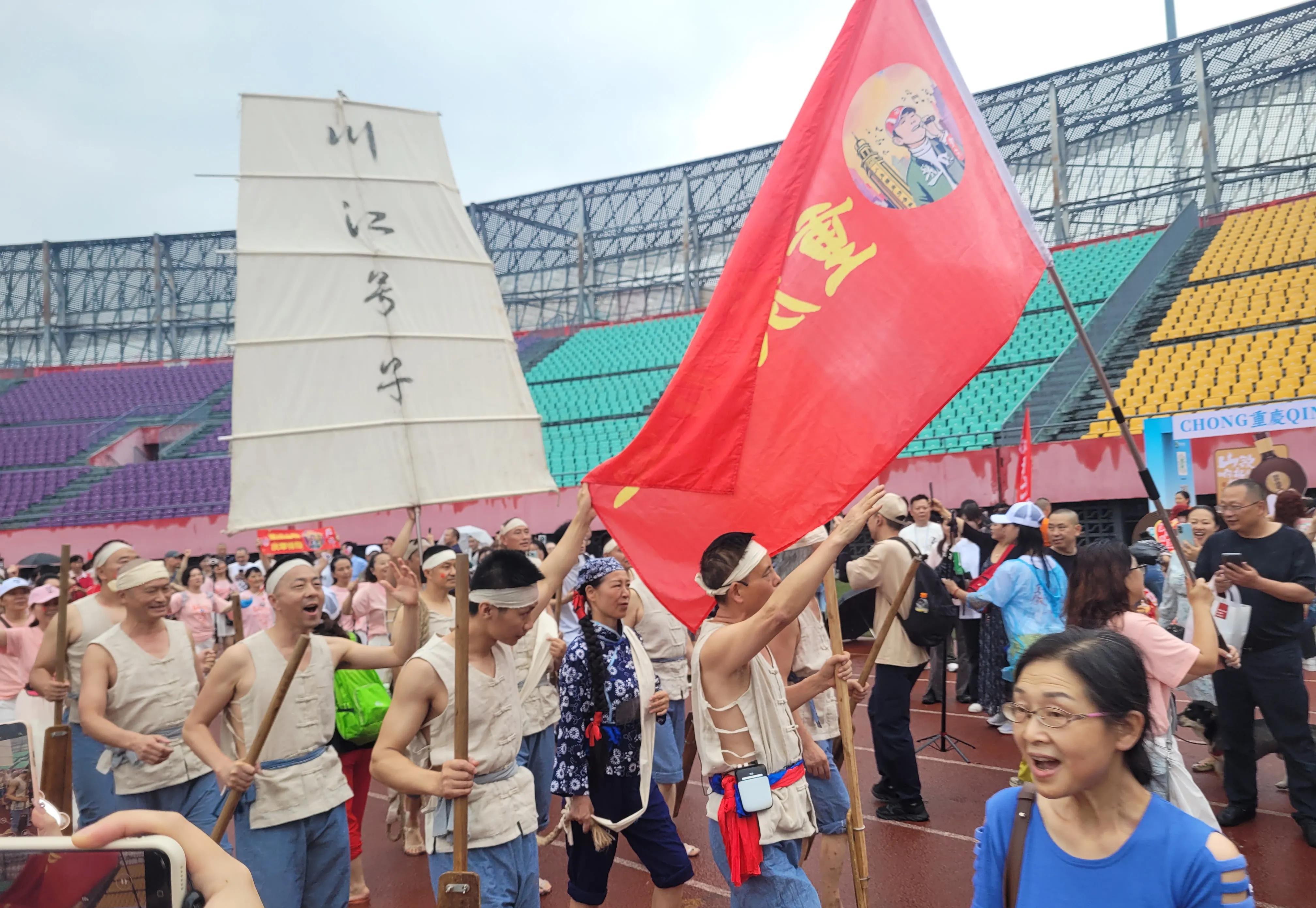 强烈呼吁刀郎维权！自从刀郎再度爆红以来，网络上出现大量盗用其肖像和音乐作