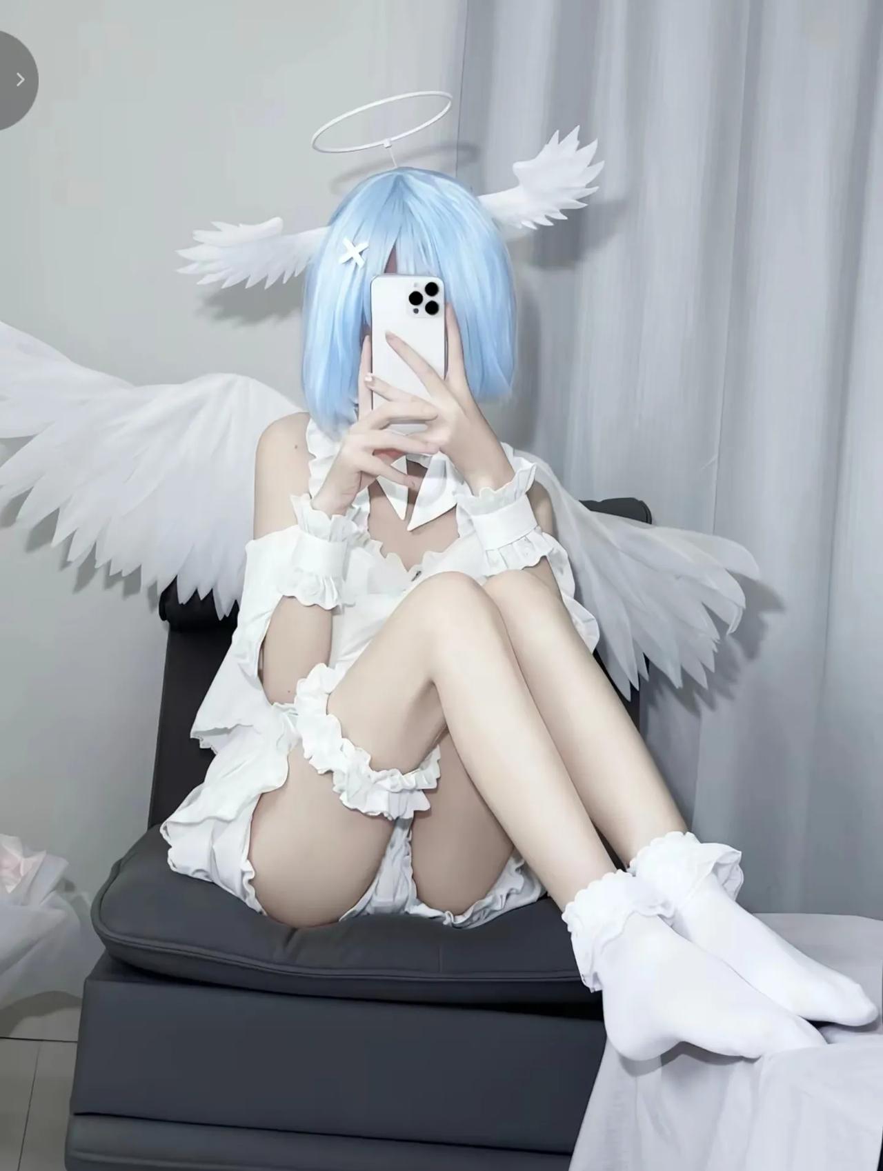 女儿一天天就穿这种衣服