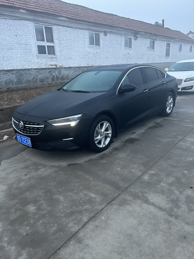 提23款1.5君威半年还是那句话加速动力完全足够起步肯给油就很快操控也很舒