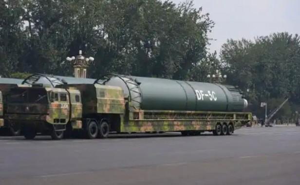 美军能打赢解放军吗？俄媒：解放军20年后会成为世界最强军队。5日，我们的福建舰正