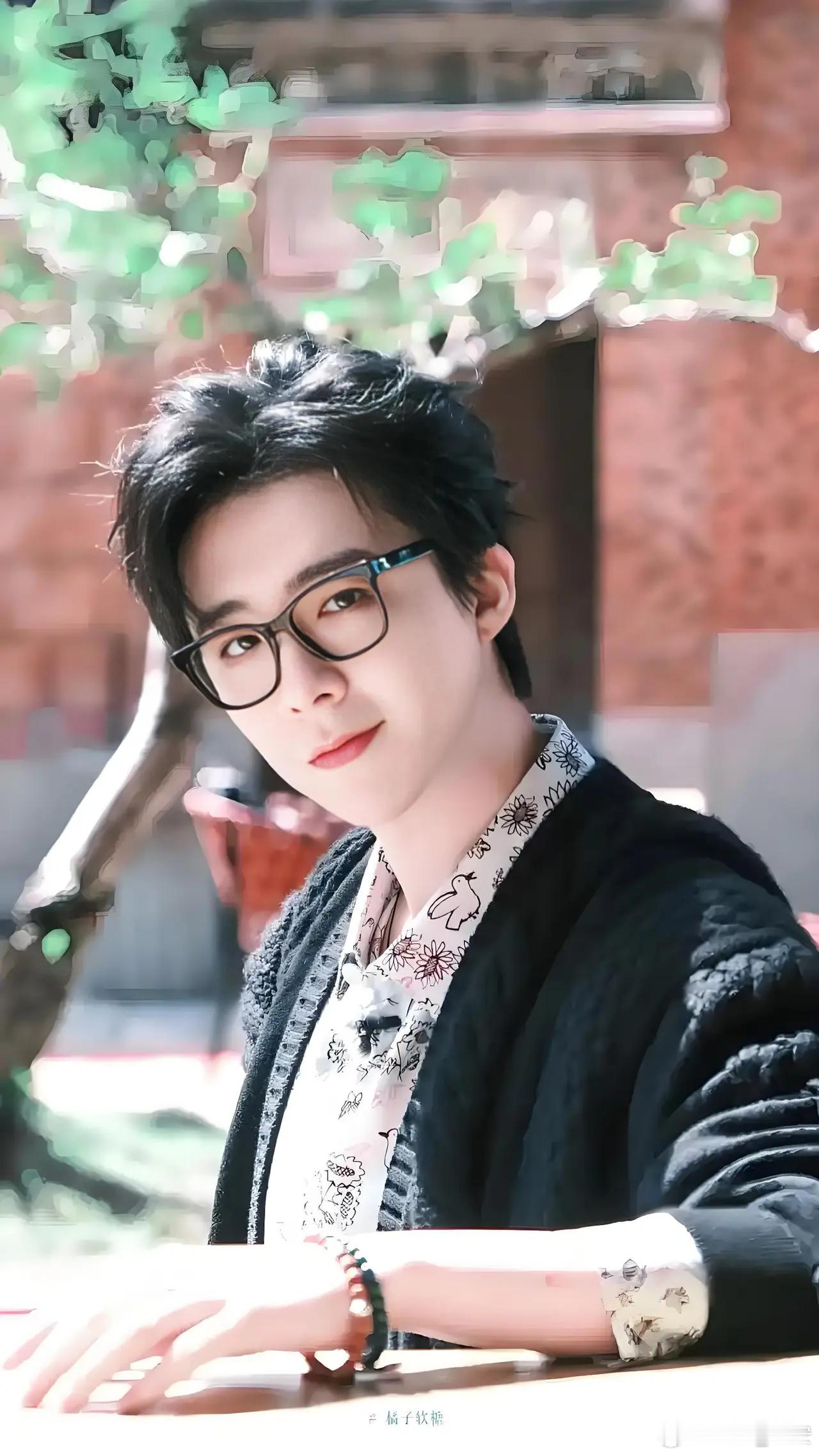 《铁证》都开机了，他角色还没官宣！这次孙红雷、刘宇宁、王玉雯三人同台合作，粉丝们