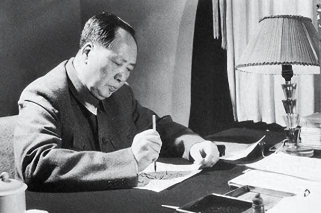 看了毛主席读《三国》时对夷陵之战的批注，我不得不再次敬佩伟人，他不愧是创造出“四