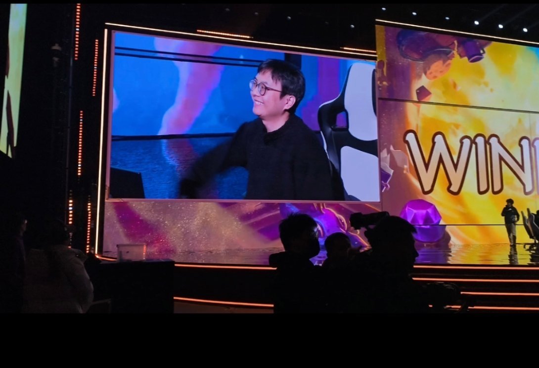 炉石传说恭喜吹神晋级八强！这下真无敌了！