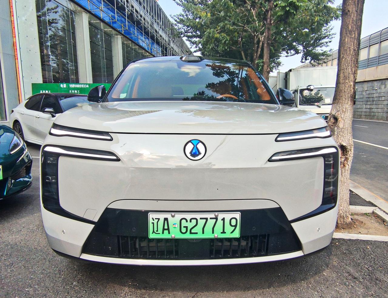《腾势N8L》闪充版上市热销比亚迪腾势旗下，全新腾势N8L闪充版正式上市
