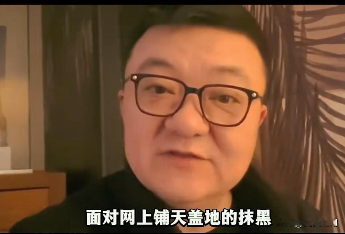 警惕董路事件被国内的一些所谓公知们借题发挥炒作现象：说什么意大利给董路发金牌