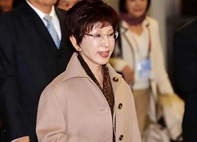 美军火还在路上，岛内先炸锅！洪秀柱硬气发声，大陆划红线：台独绝无生路！🔥