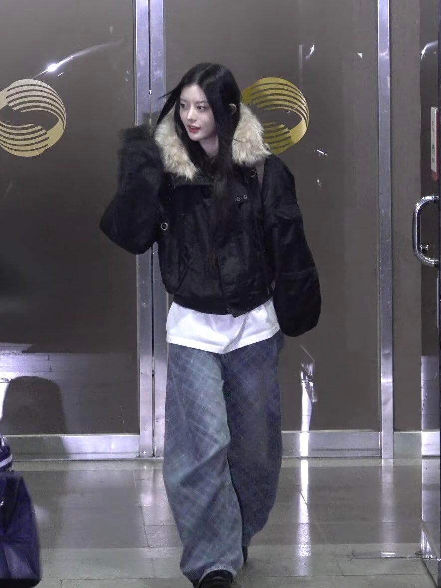 美女最大的溢价就是带货能力这几件每一件摊在那我都不会有购买欲望的女爱豆一上身