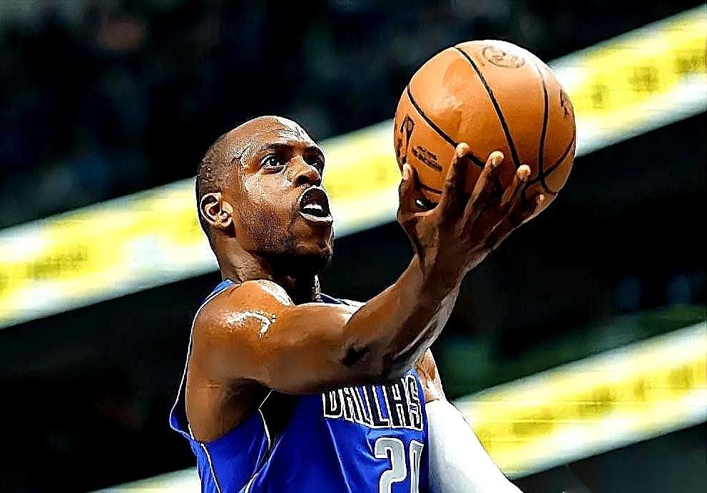 我勒个去，这NBA的买断市场简直比宫斗剧还精彩！米德尔顿这哥们儿，现在是真真正正