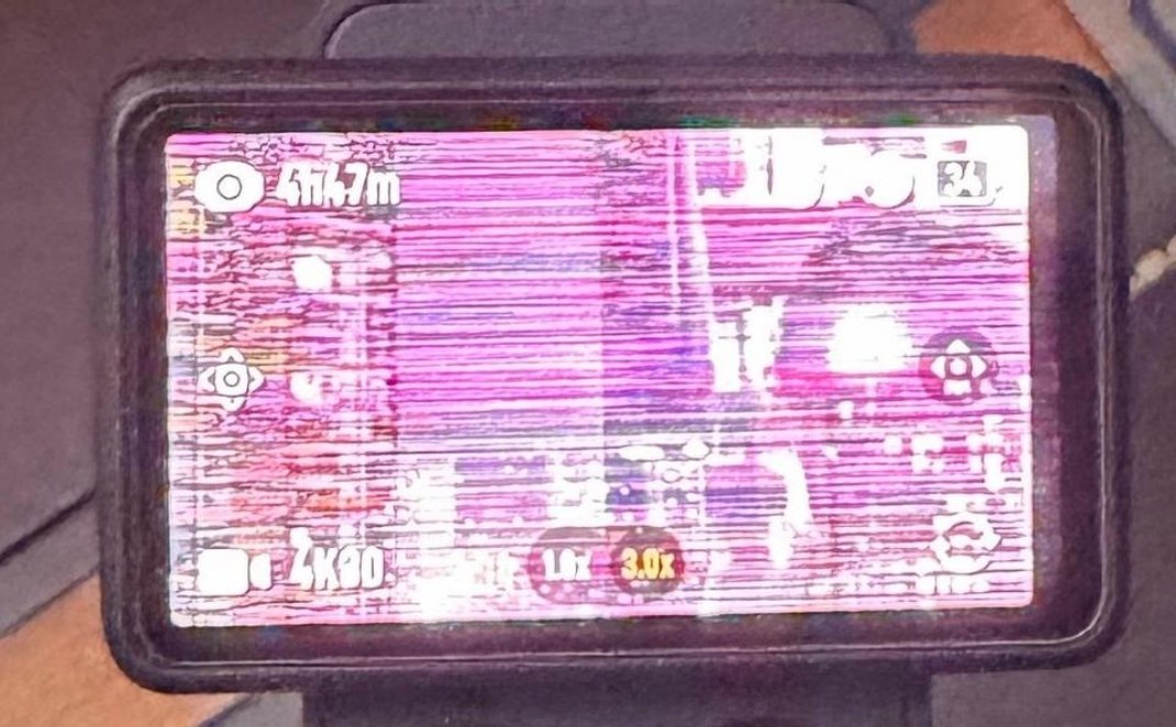 有粉丝说大疆pocket4Pro无论是照片模式还是摄像模式，焦距一推进到3倍