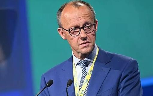 治不了俄罗斯，还治不了你？默茨一句话，以色列彻底怂了。 谁能想到，一向横着走