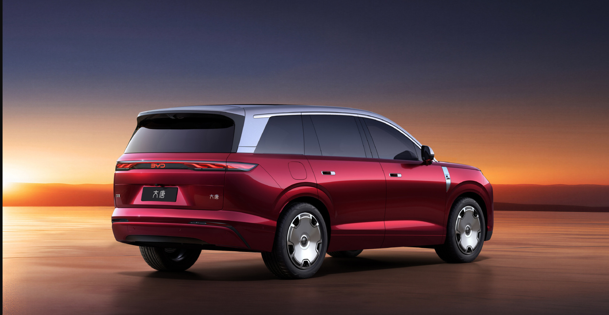车若初见比亚迪大唐官图来了，3月5日亮相，红银双拼车色+大饼圈，旗舰SUV标配