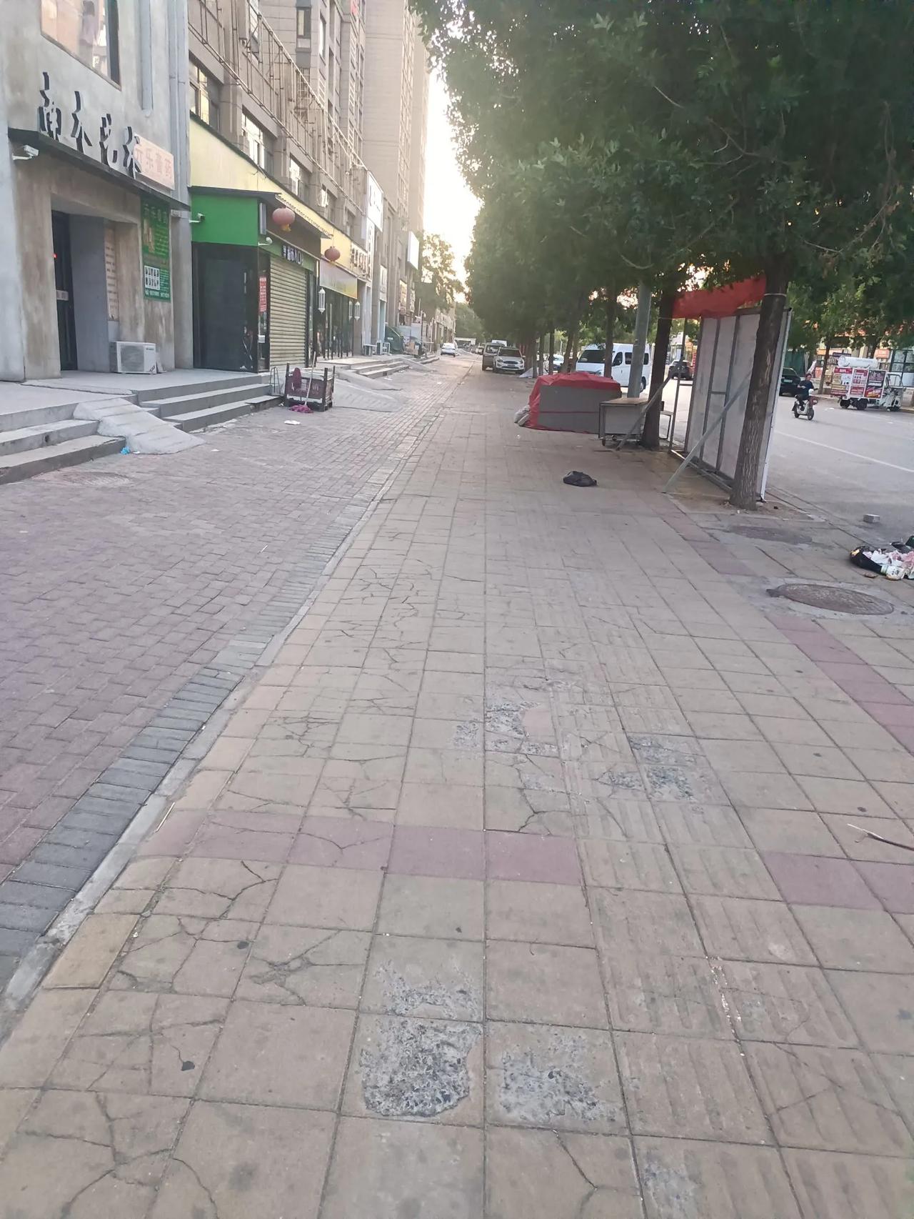 高考结束以后这条街不忙了估计停歇一段后还有开始新的一波繁忙