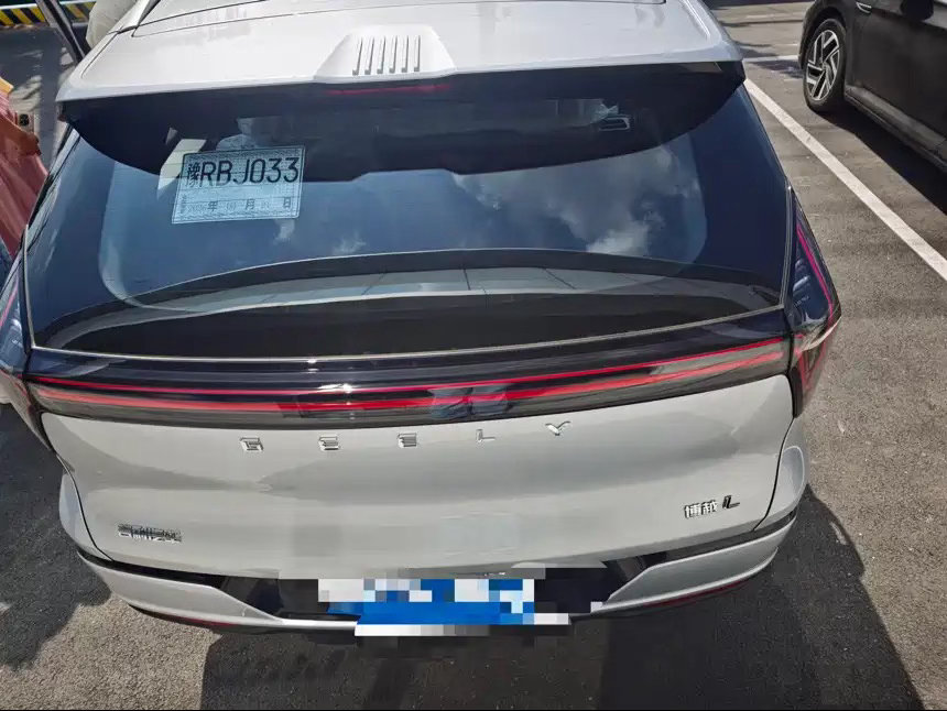 2026款吉利博越L作为年度全新升级紧凑型家用SUV，整体产品力全面进阶，适配日常通勤、家庭出游、长