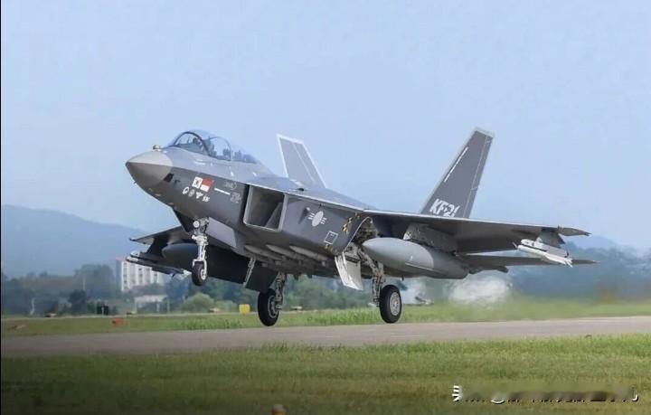 咋看都像F-22“缩水版”？韩国防卫厅官宣该机完成KF-21全部试飞、即将量