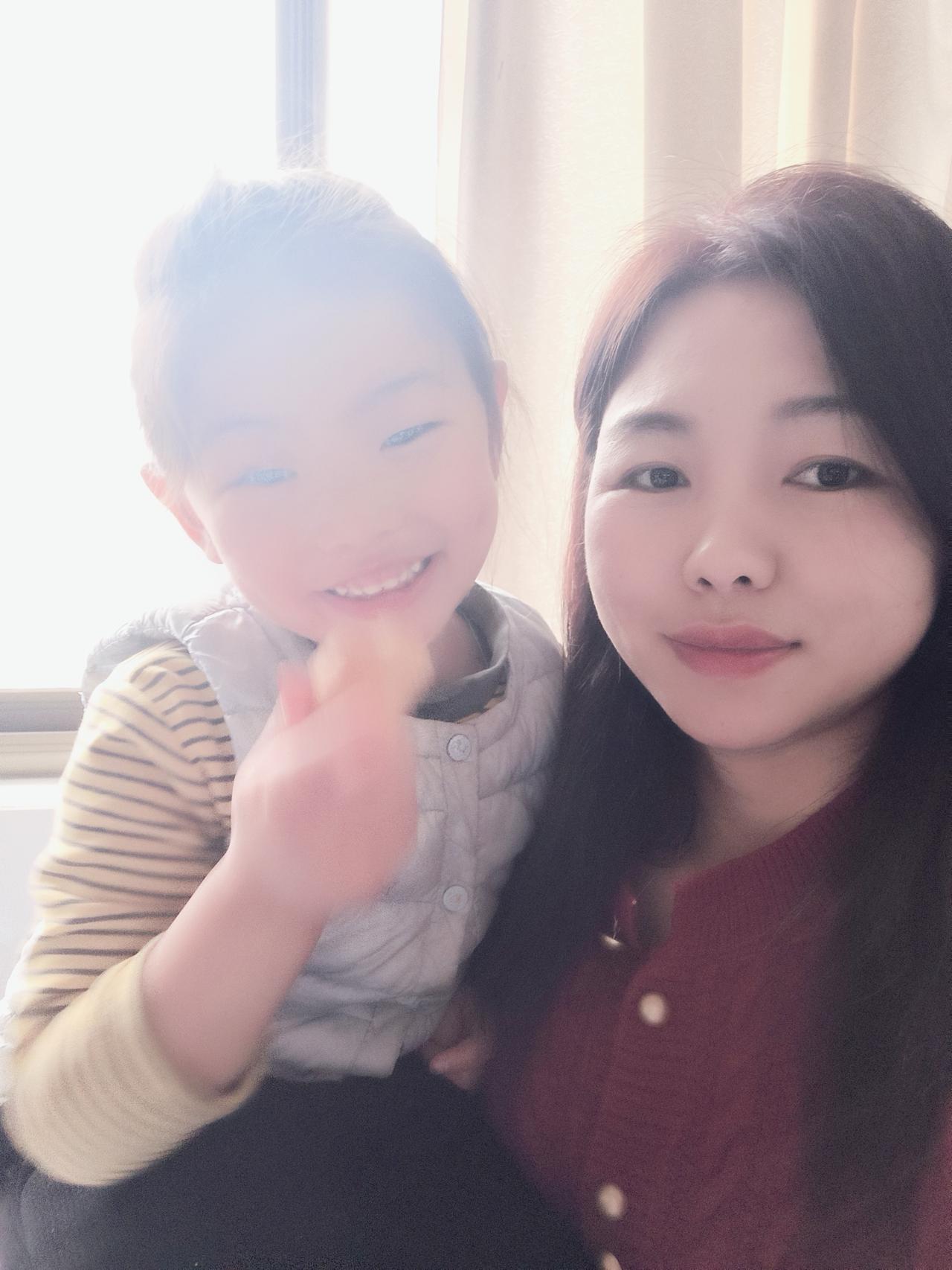 人老了,怕给子女添麻烦,是吗?快40岁的我，娃还在幼儿园，有同款的嘛？[捂