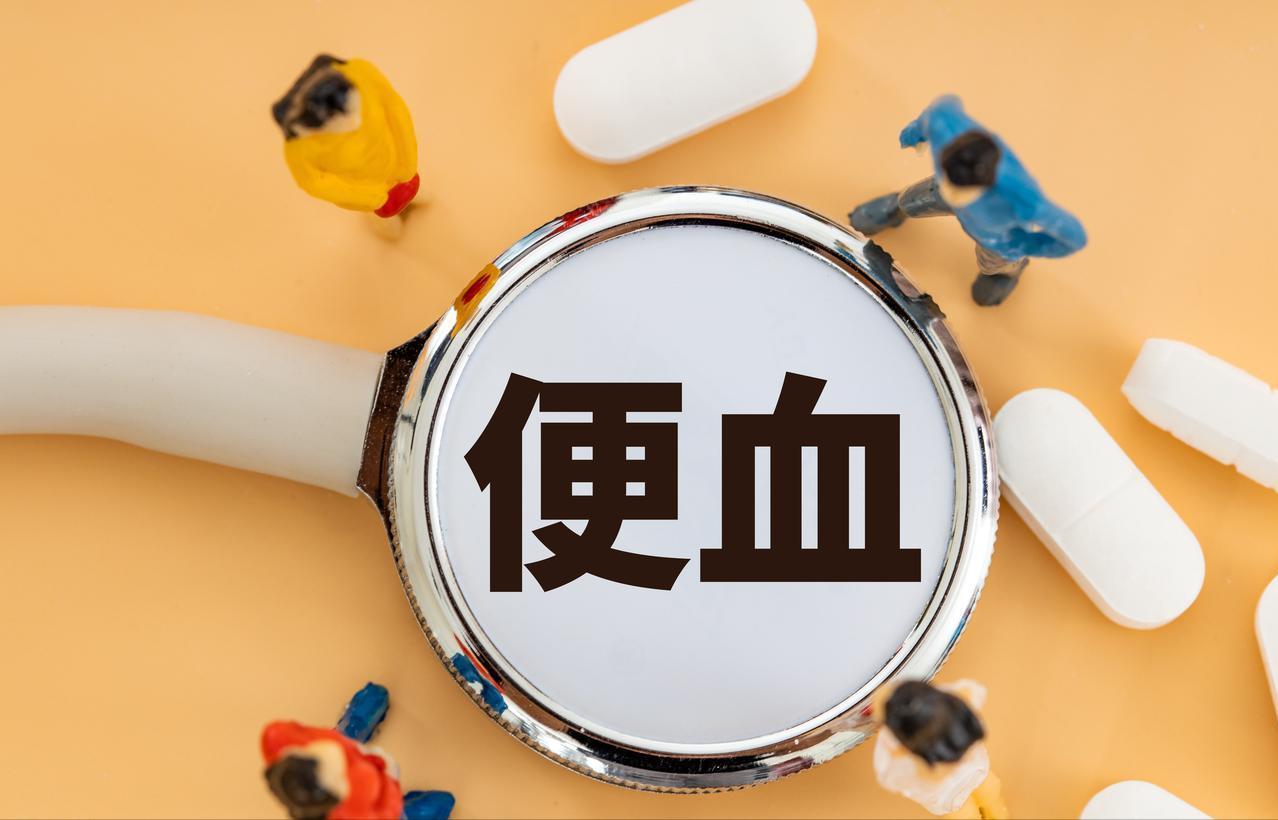 肠癌筛查与预防肠癌发病隐匿,初期症状不明显？医生：出现6类症状,及时去医院筛查