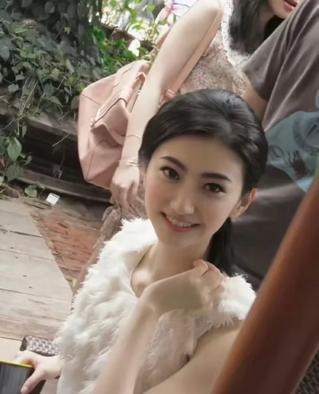 早期景甜真的很符合“贝微微”形象，清纯又有野心的富贵花，竟然在一个人身上达到了平
