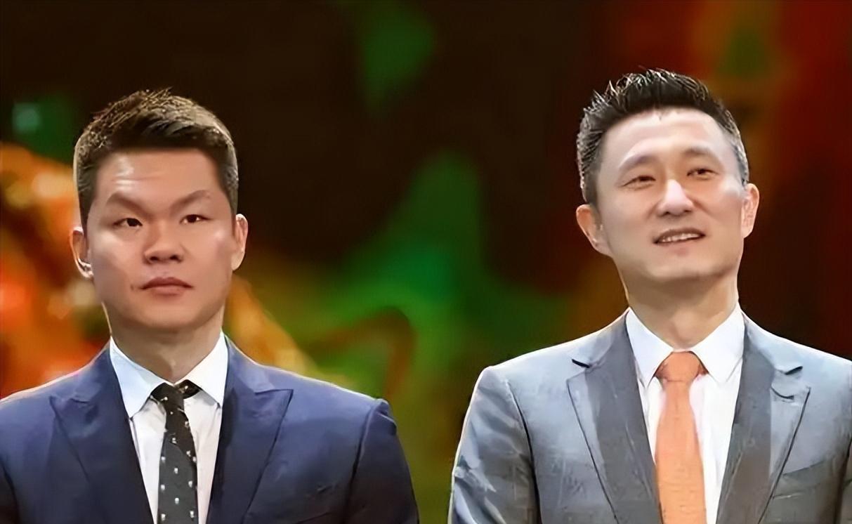 杜锋朱芳雨同日现身广州！梦飞行报道：昨天，广东省篮协会长、广东队总教练杜锋，