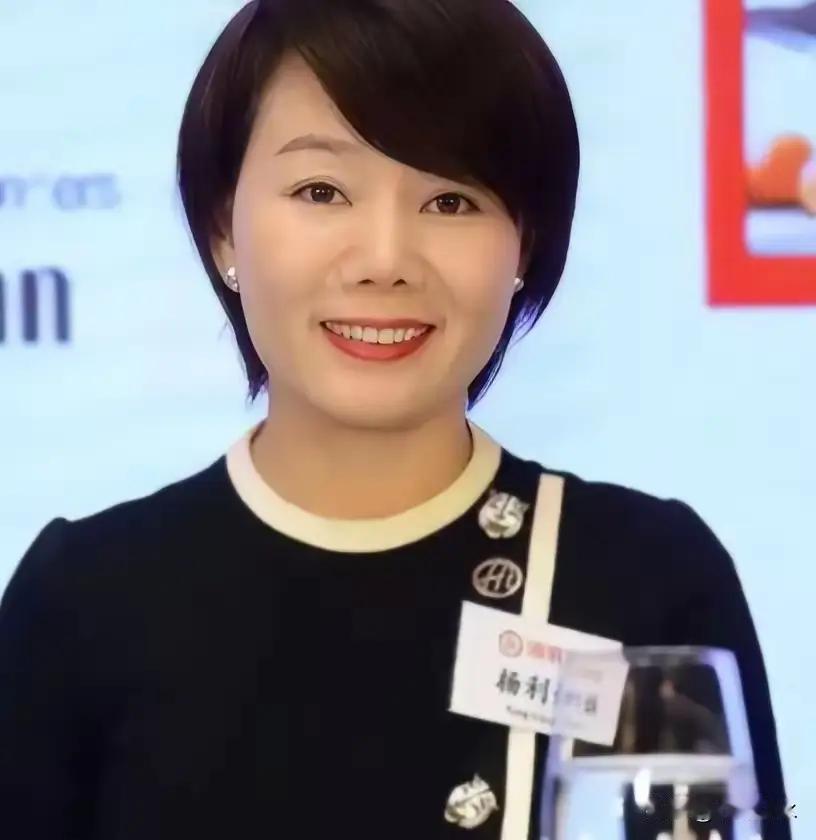 1994年，四川一女子为给哥哥还债，不惜陪伴老板24年，没想到老板后来大手