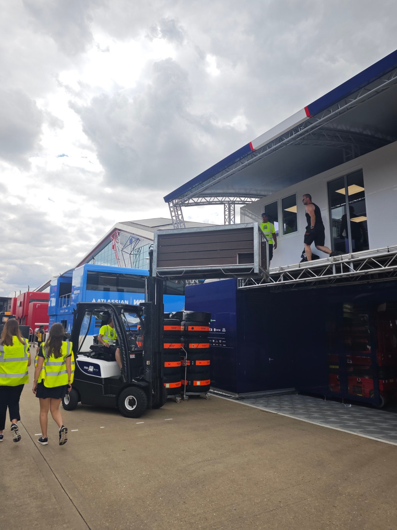 F12026F1英国大奖赛银石赛道围场