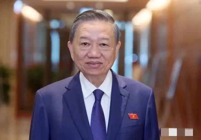 苏林这次在国际军购市场上算是开了眼。他既嫌弃俄罗斯武器的昂贵价格，又觉得采购