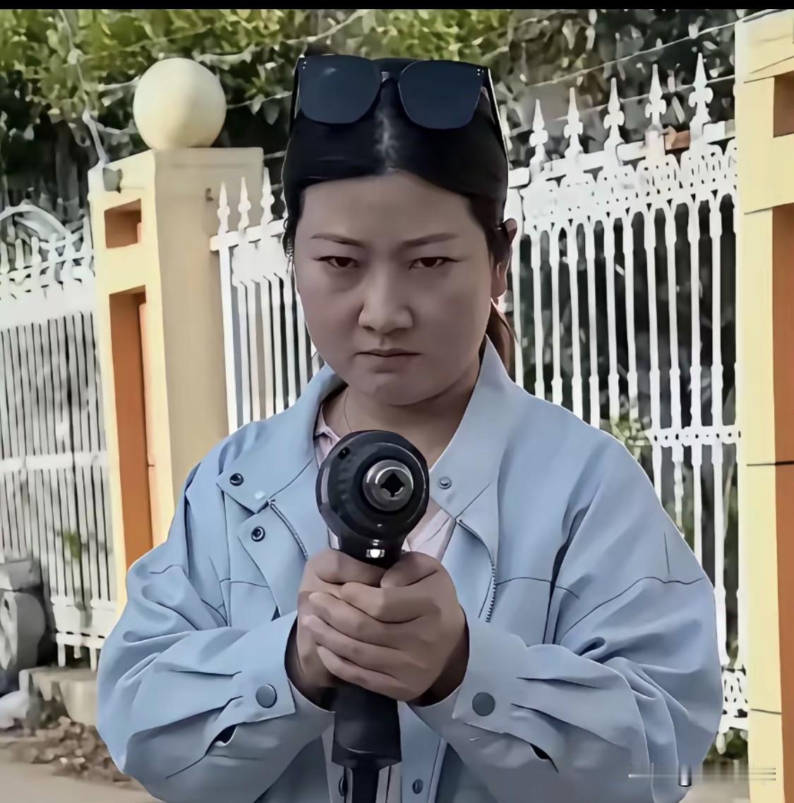 丰县的这个陈姓幼师，用丧心病狂来形容，一点也不为过！最新消息是她被停职了，但