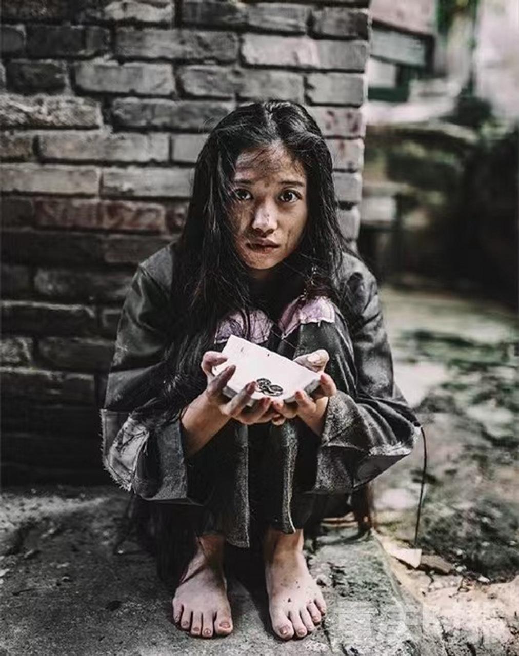 为什么在街上看到的流浪汉，几乎全是男的？难道就没有一个女性流浪汉吗？一位老警员跟