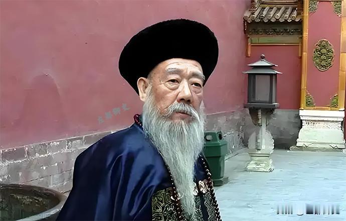 光绪三十年五月二十一日，翁同龢在老家常熟病逝，享年75岁。翁家的葬礼办得相当高