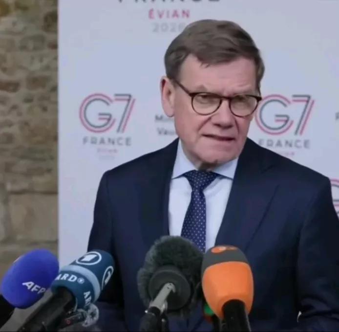 欧洲新闻网报道，当地时间29日，德国外长瓦德富尔，在参加七国集团外长会议时表示，