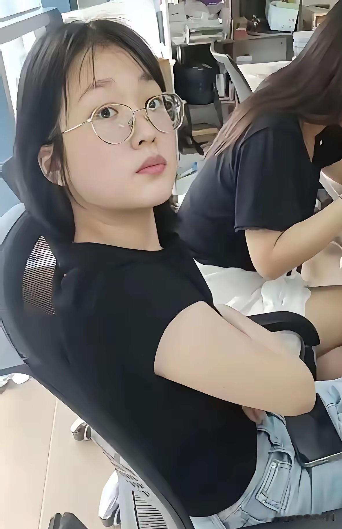 这个姑娘干的事，我相信全国99%的人都干不出来。这人就是最近火遍全网的白嫖外卖的
