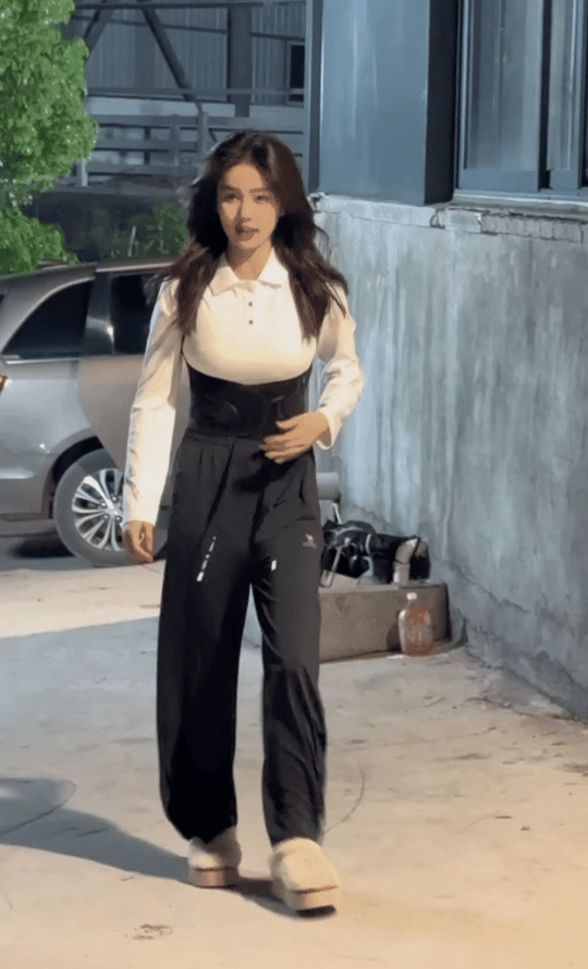 白鹿身材原来是大梦妍啊​​​